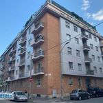 Affitto 3 camera appartamento di 75 m² in Torino