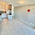Rent 2 bedroom apartment of 33 m² in Rodez
