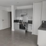 Rent 3 bedroom apartment of 65 m² in Saint-Gilles-Croix-de-Vie