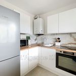 Rent 1 bedroom apartment of 27 m² in AntibesPortable
