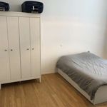 Rent a room of 400 m² in Bruxelles