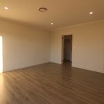 Rent 5 bedroom house in  Greenacre NSW 2190                        