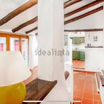 Rent 5 bedroom house of 250 m² in Santa Teresa Gallura