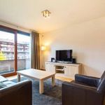 Rent 7 bedroom apartment of 96 m² in Oudergem