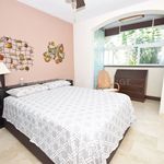 Rent 4 bedroom house of 130 m² in Estepona