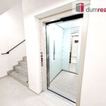 Rent 2 bedroom apartment of 78 m² in Plzeň