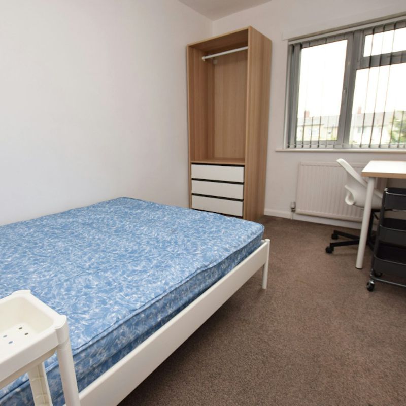 5 Bedroom Property For Rent in Northampton - £581 PCM Hardingstone