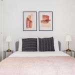 Rent 1 bedroom apartment of 60 m² in Algés