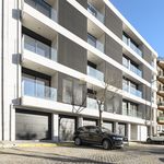 Rent 3 bedroom apartment of 131 m² in União das Freguesias de Matosinhos e Leça da Palmeira
