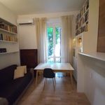 Rent 2 bedroom apartment in Milano