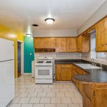 Rent 2 bedroom apartment of 800 m² in Evanston