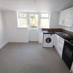 Rent 2 bedroom house in  Hill Lane - Polygon