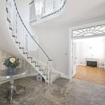 Rent 5 bedroom house of 325 m² in Woking,
