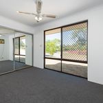Rent 3 bedroom house of 696 m² in Perth
