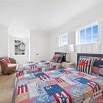 Rent 3 bedroom apartment of 260 m² in Newport Beach