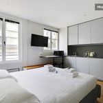 Rent 1 bedroom apartment of 22 m² in Neuilly-sur-Seine