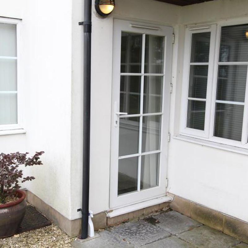 2 bedroom flat to let, Portishead, Bristol  | Ocean Estate Agents Dry Hill