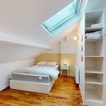 Rent a room of 380 m² in Montreuil