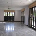 Rent 1 bedroom house of 600 m² in Khlong Tan Nuea