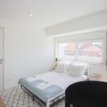 Rent 2 bedroom apartment of 107 m² in Porto