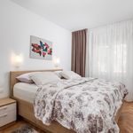 Najam 1 spavaće sobe stan od 59 m² u Rijeka