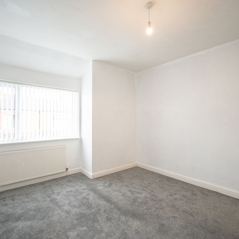 Check out this two bed end terrace house in HU4 Gipsyville