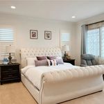 Rent 4 bedroom apartment of 278 m² in Irvine