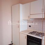 Affitto 5 camera appartamento di 130 m² in Asti