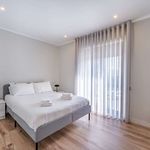 Rent 2 bedroom apartment of 75 m² in porto