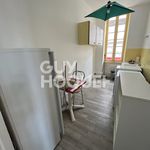 Rent 1 bedroom apartment of 26 m² in Aubenas