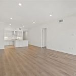 Rent 1 bedroom apartment of 130 m² in Irvine