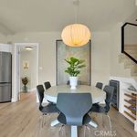 Rent 3 bedroom apartment of 161 m² in Newport Beach