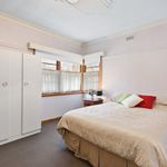 Rent 2 bedroom house of 1045 m² in Bendigo