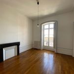 Appartement de 184 m² avec 6 chambre(s) en location à Besançon