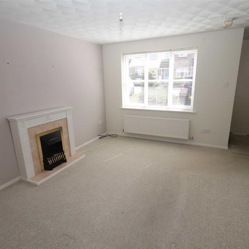 2 Bedroom House - End Terrace Cyntwell