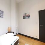Rent a room of 65 m² in Sint-Gillis
