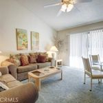 Rent 1 bedroom apartment of 87 m² in Palm Desert