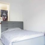 Louez une chambre de 80 m² à Ixelles