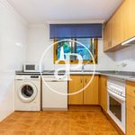 Rent 3 bedroom house of 277 m² in Chiva