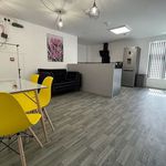 Rent 4 bedroom flat in Preston