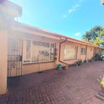 Rent 3 bedroom house of 1600 m² in Witbank