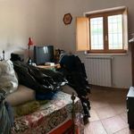 Rent 4 bedroom house of 90 m² in Poli