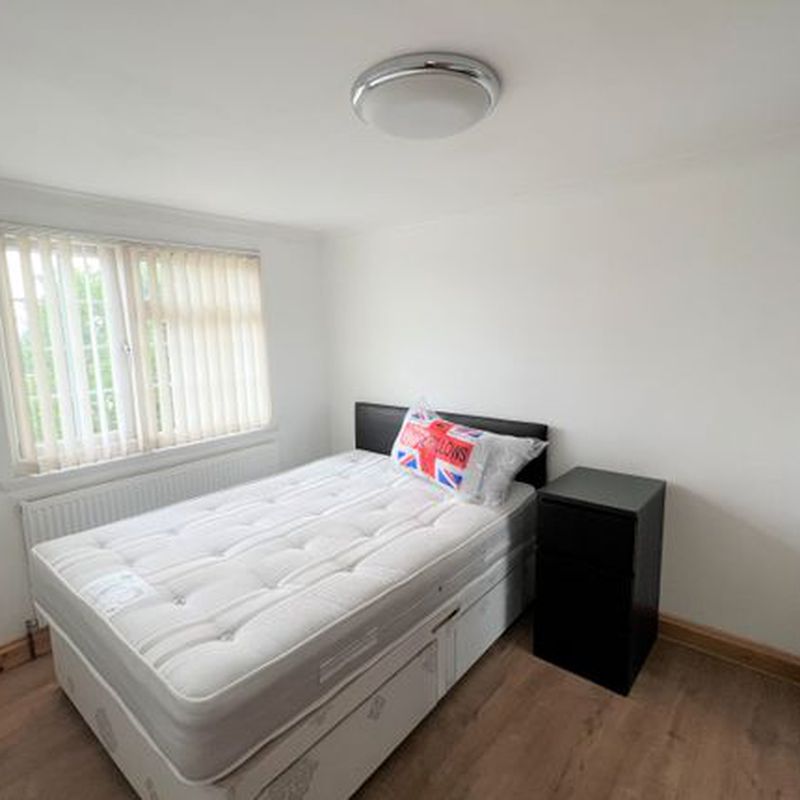 Room to rent in Alder Crescent, Luton LU3