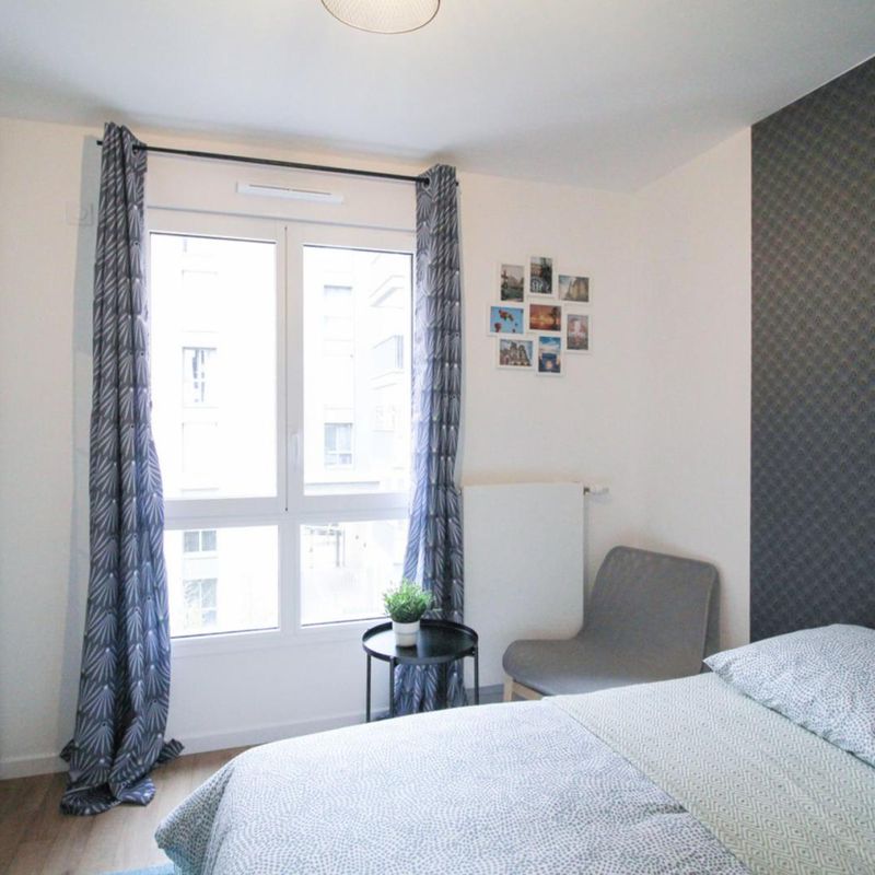 Spacious and luminous room - 12m² - CL38 Clichy