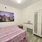 Rent a room of 60 m² in Barcelona