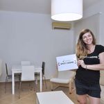 Rent a room of 77 m² in Barcelona