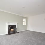 Rent 3 bedroom apartment in Castlereagh