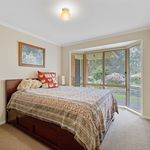 Rent 3 bedroom house of 772 m² in Victoria