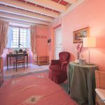 Rent 1 bedroom apartment of 71 m² in Florence