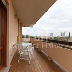Rent 4 bedroom apartment of 137 m² in Roma